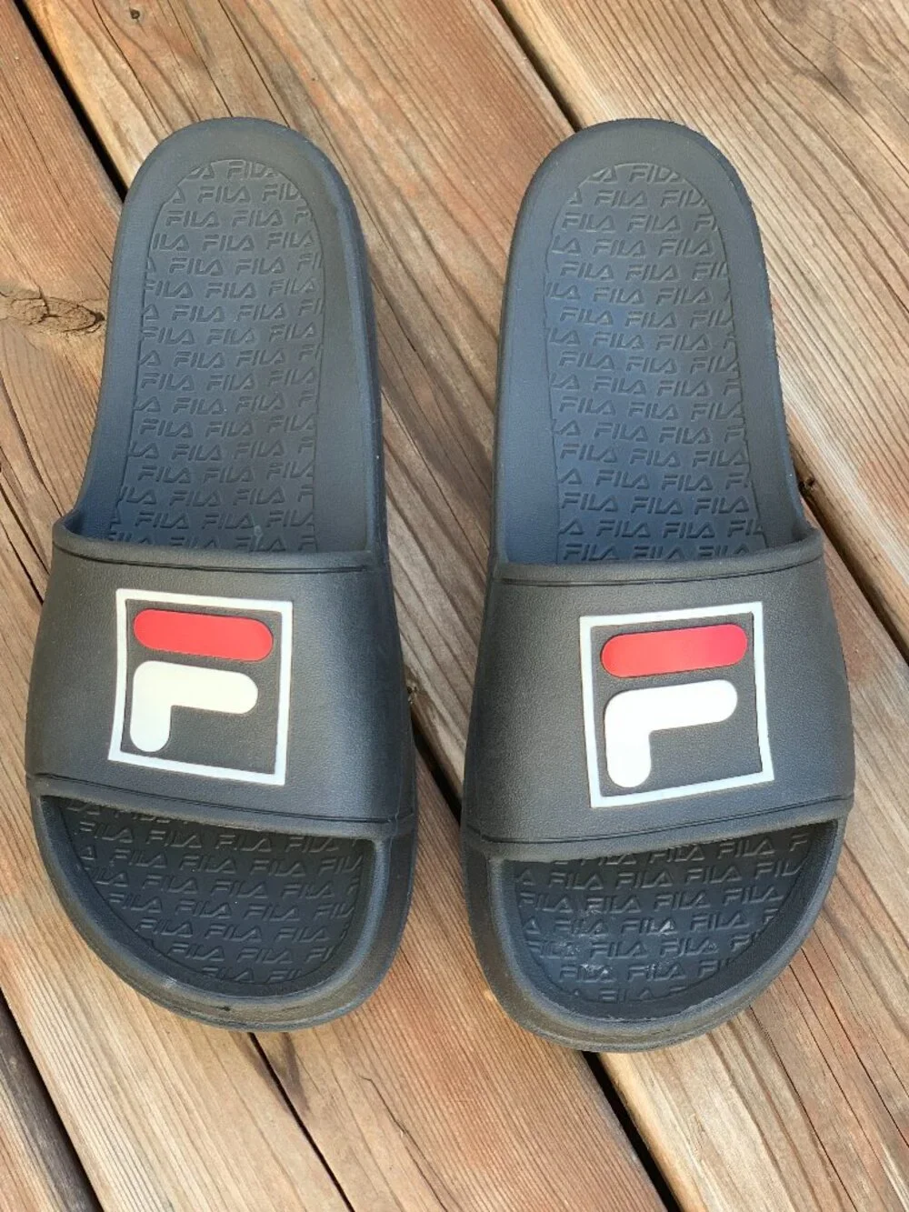 Fila Slide Sandals Unisex Mens 9 Womens 10 Black Beach Casual Active Slip Ons